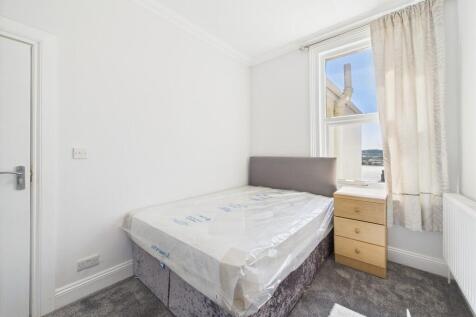 CAM02089G0-PR0482...