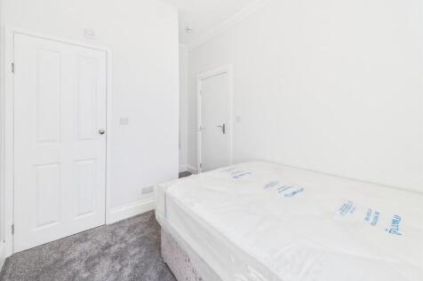 CAM02089G0-PR0482...