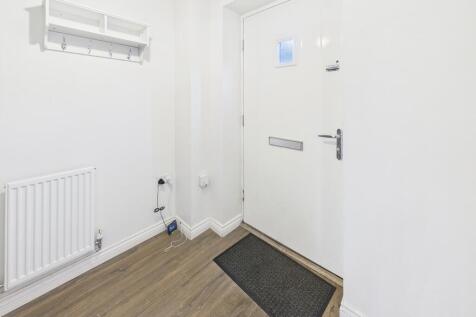 CAM03974G0-PR0242...