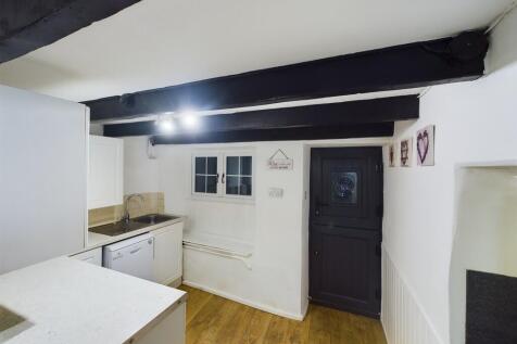 CAM02089G0-PR0348...