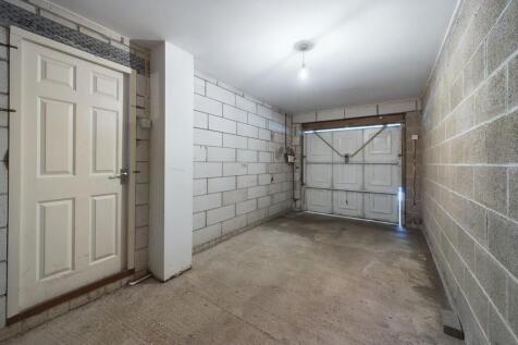 CAM02089G0-PR0235...