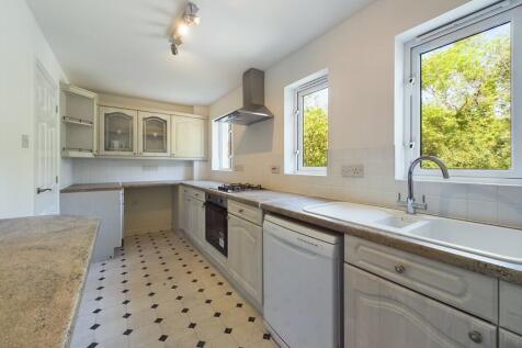 CAM02089G0-PR0235...