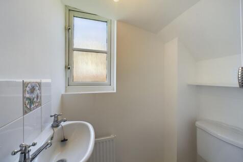 CAM02089G0-PR0235...