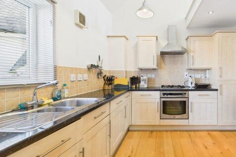 CAM02089G0-PR0608...