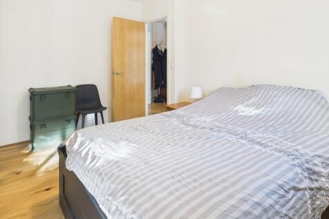 CAM02089G0-PR0608...