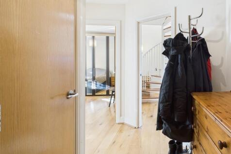 CAM02089G0-PR0608...