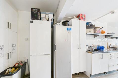 CAM02089G0-PR0615...