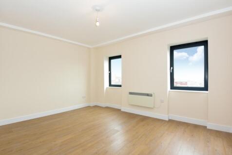 Lounge / Kitchen
