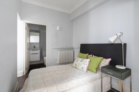 Apt Bedroom