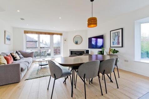 Dining / Living