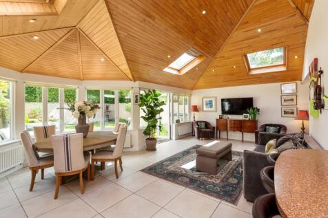 Dining/Sitting Room