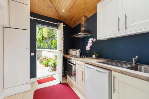 Studio Kitchen