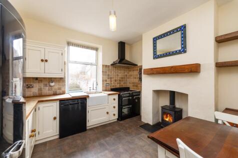 Kitchen/ Dining Room