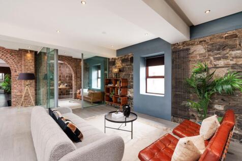 Living/ Home Office