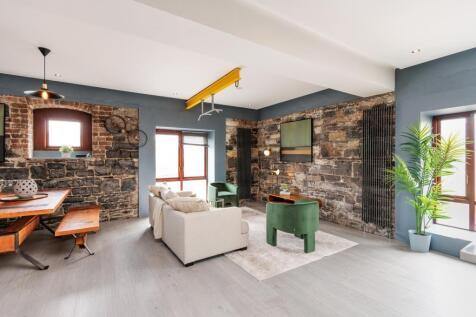 Living/ Dining Area