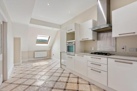 Kitchen/ Dining Room
