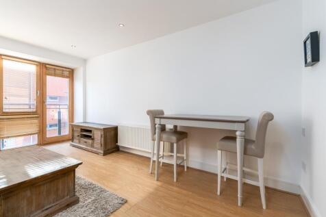 Living/ Dining