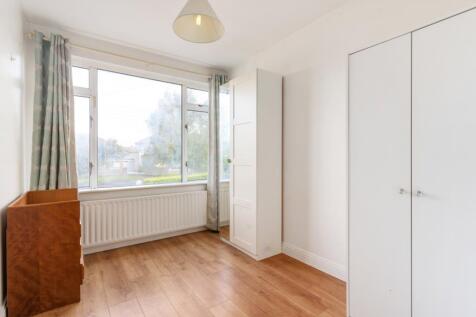 Family Room/ Bedroom