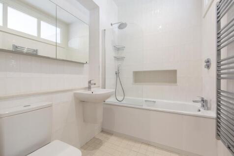 Bathroom To B2