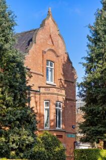 Side Elevation