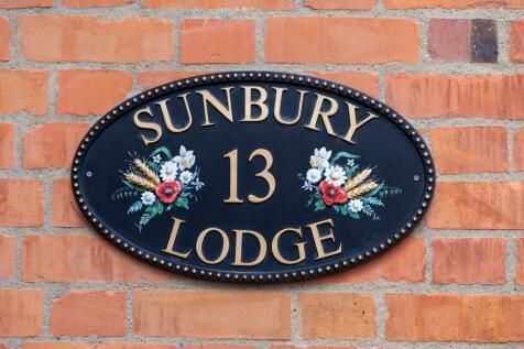Sunbury Lodge