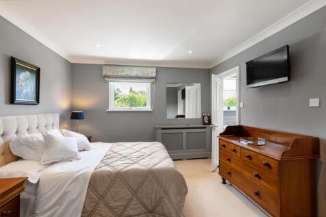 Bed 1 Rear