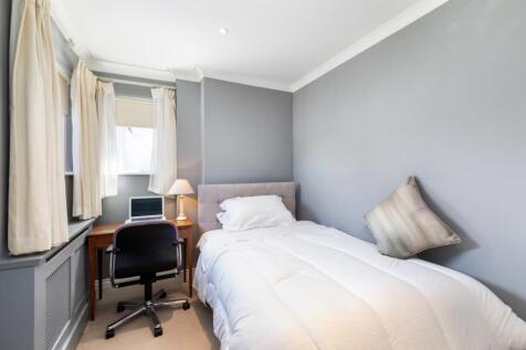 Bed 3 To Side