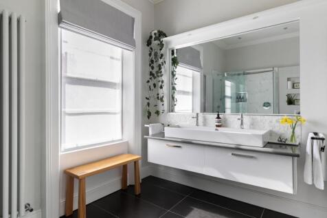 Shower Ensuite