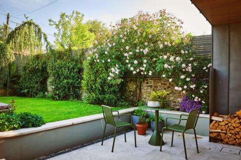 Gdn In Summer