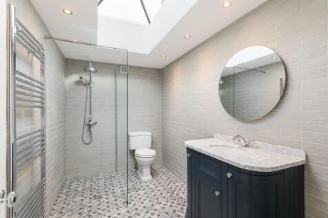 Shower Ens Bed 3