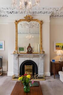 Fireplace and Cornic