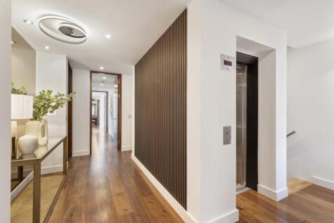 Multi-Media Room