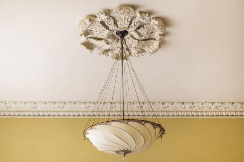Cornice &amp; Centrerose