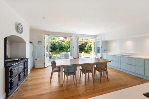 Kitchen/Breakfast Rm