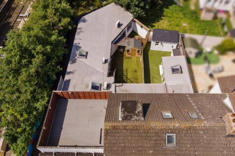 43- Roof