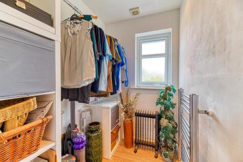 Walk-in Wardrobe