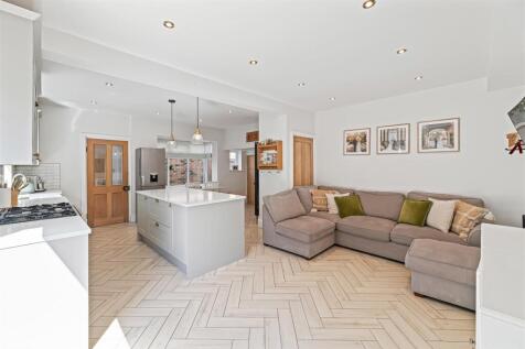 Kitchen/Dining/Family Room