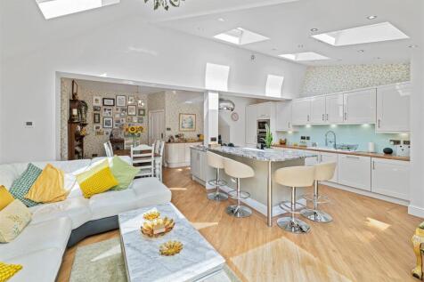 Kitchen/Family Room