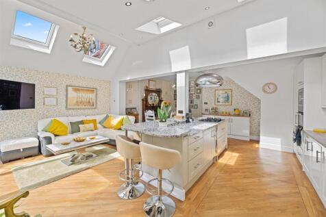 Kitchen/Family Room