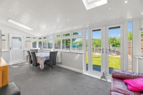 Dining/Family Room