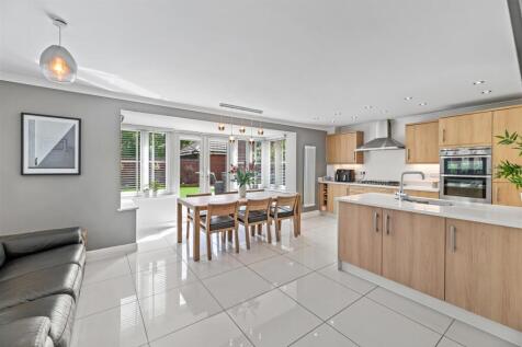 Kitchen/Family Room