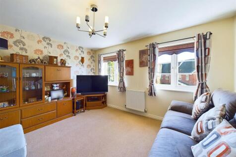 Lounge/Additional Bedroom