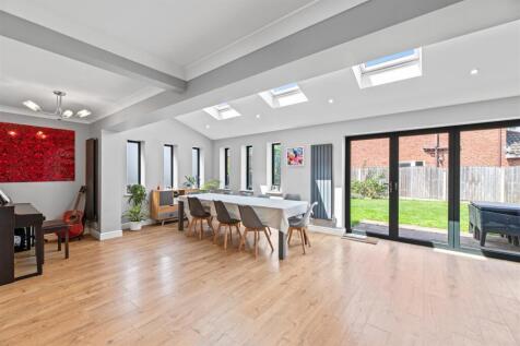 Family/Dining Room
