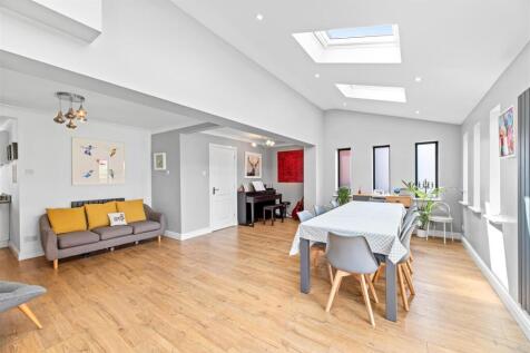 Family/Dining Room