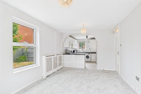 Lounge/Kitchen