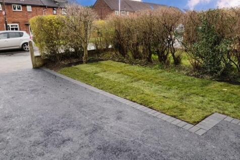 14 Knutsford Fron...