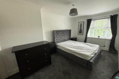 6 woodbury ct 2