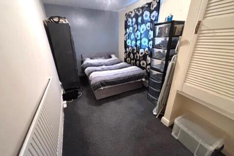 50 Bedroom