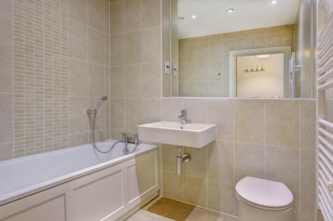 D0348 12 opus hse AL1 3DB bath2