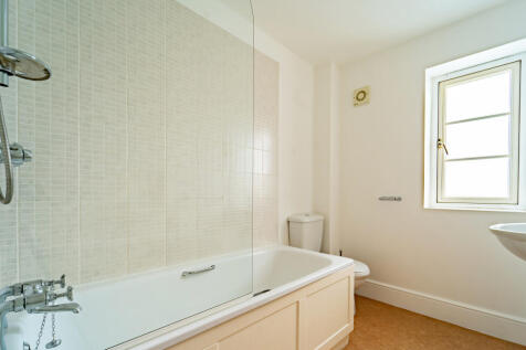 4 Acacia Ammendedbath( f